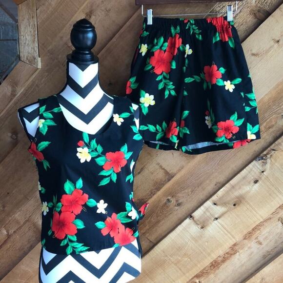 Royal Creations Hawaiian Floral Set Tank Top Shorts Black Red Size Medium - Picture 1 of 10